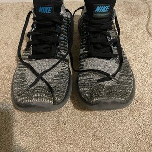 Nike Mens Free Run Flyknit Gray and Black Running Shoes